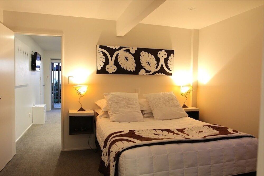 One Bedroom Apartment
