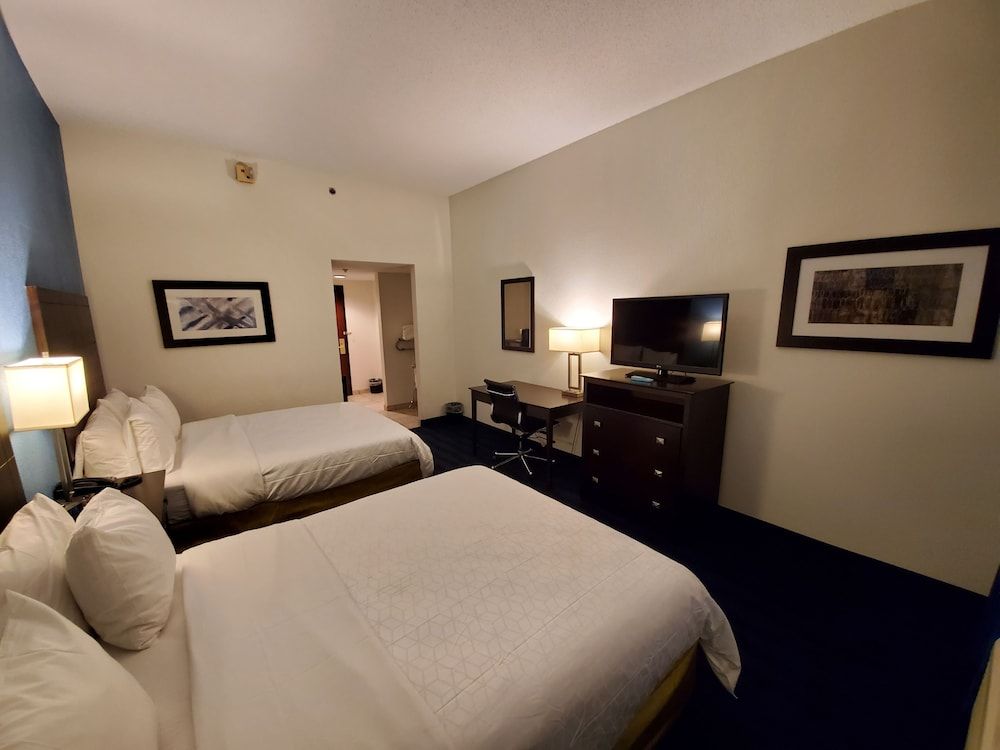 Standard Room, 2 Queen Beds, Accessible (Mobil, Tub)