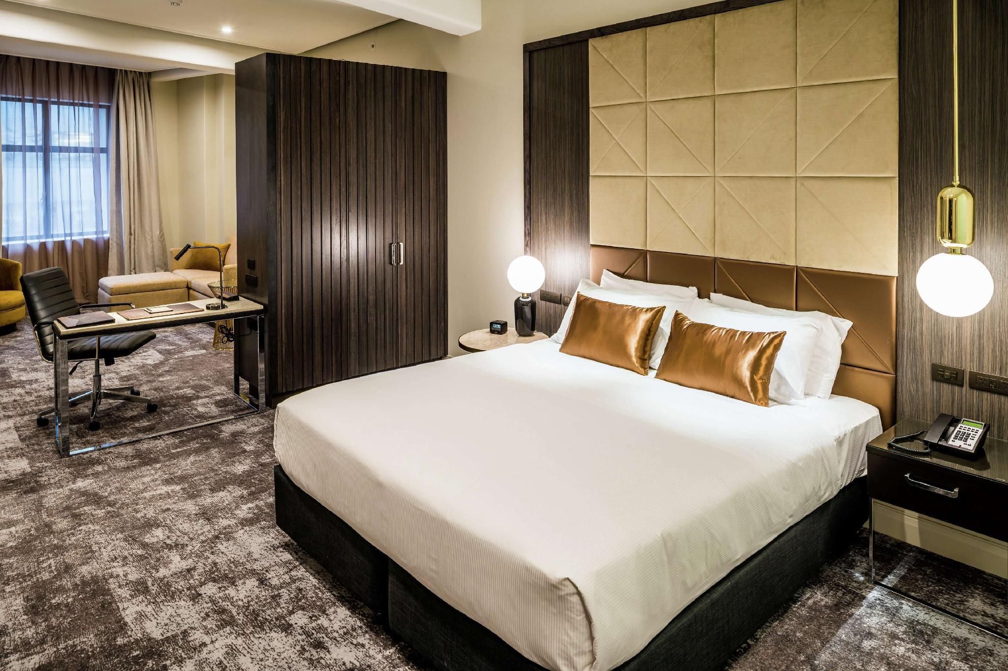 one bedroom king junior suite