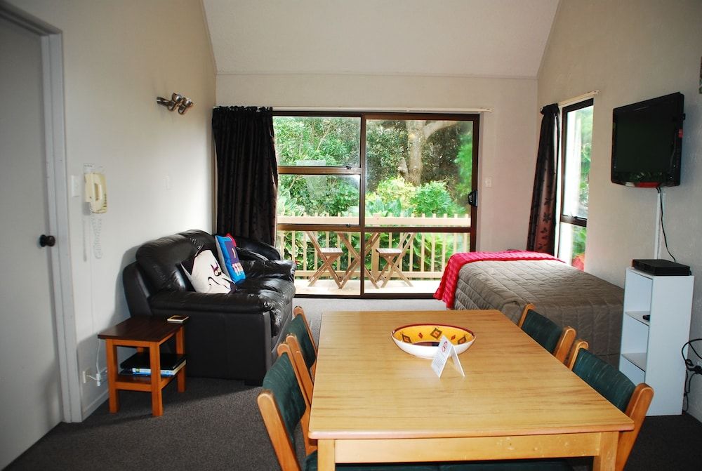 Aquarius Motel Family Room, 1 Bedroom 2