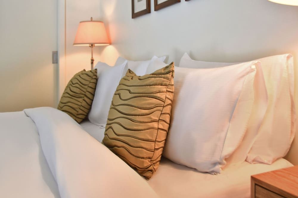 River Birches Luxury Cottage 2