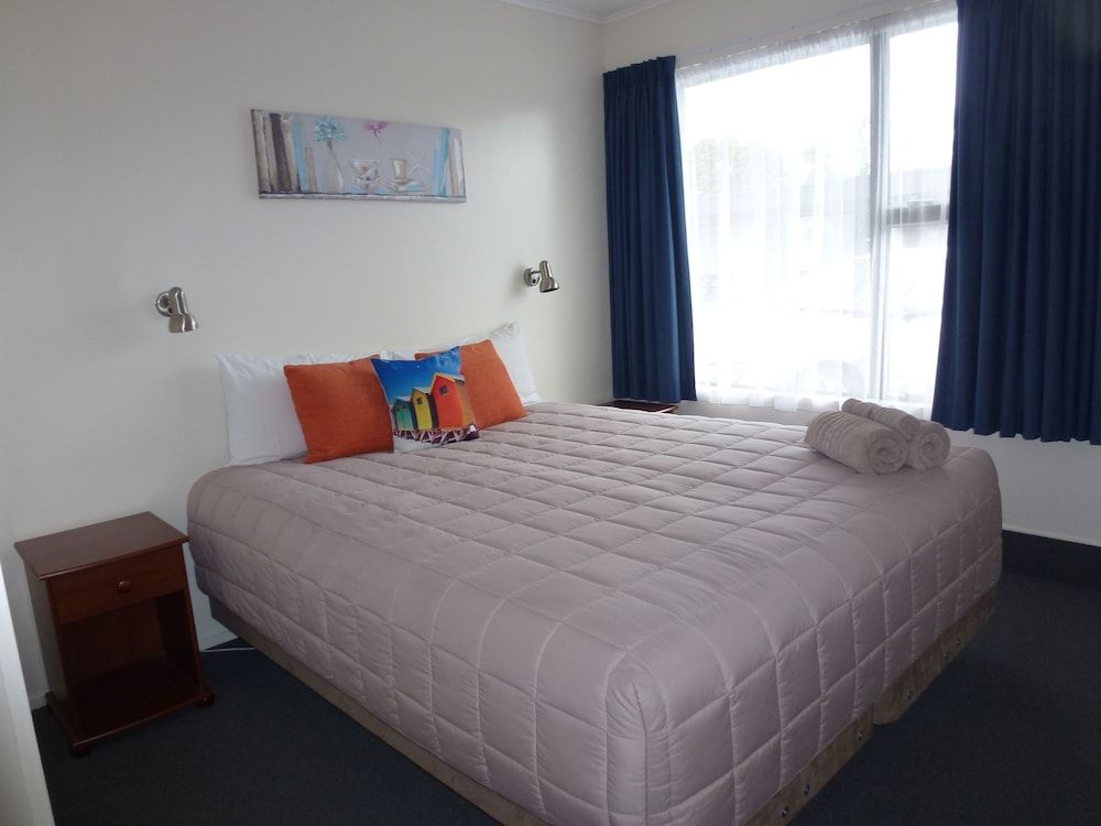 Three Bedroom Unit