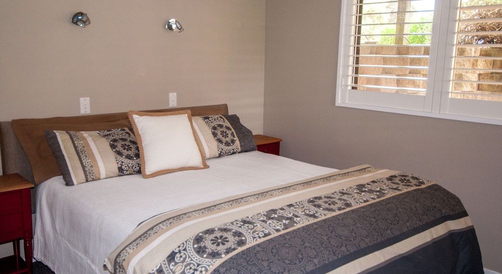 Suite, 1 Bedroom, Partial Sea View