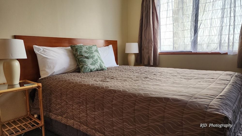 Ashburton's Regency Motel Executive One Bedroom Apartment