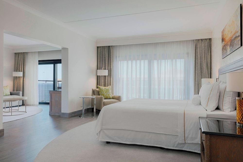 Suite, 1 King Bed with Sofa bed, Sea View (Terrace)