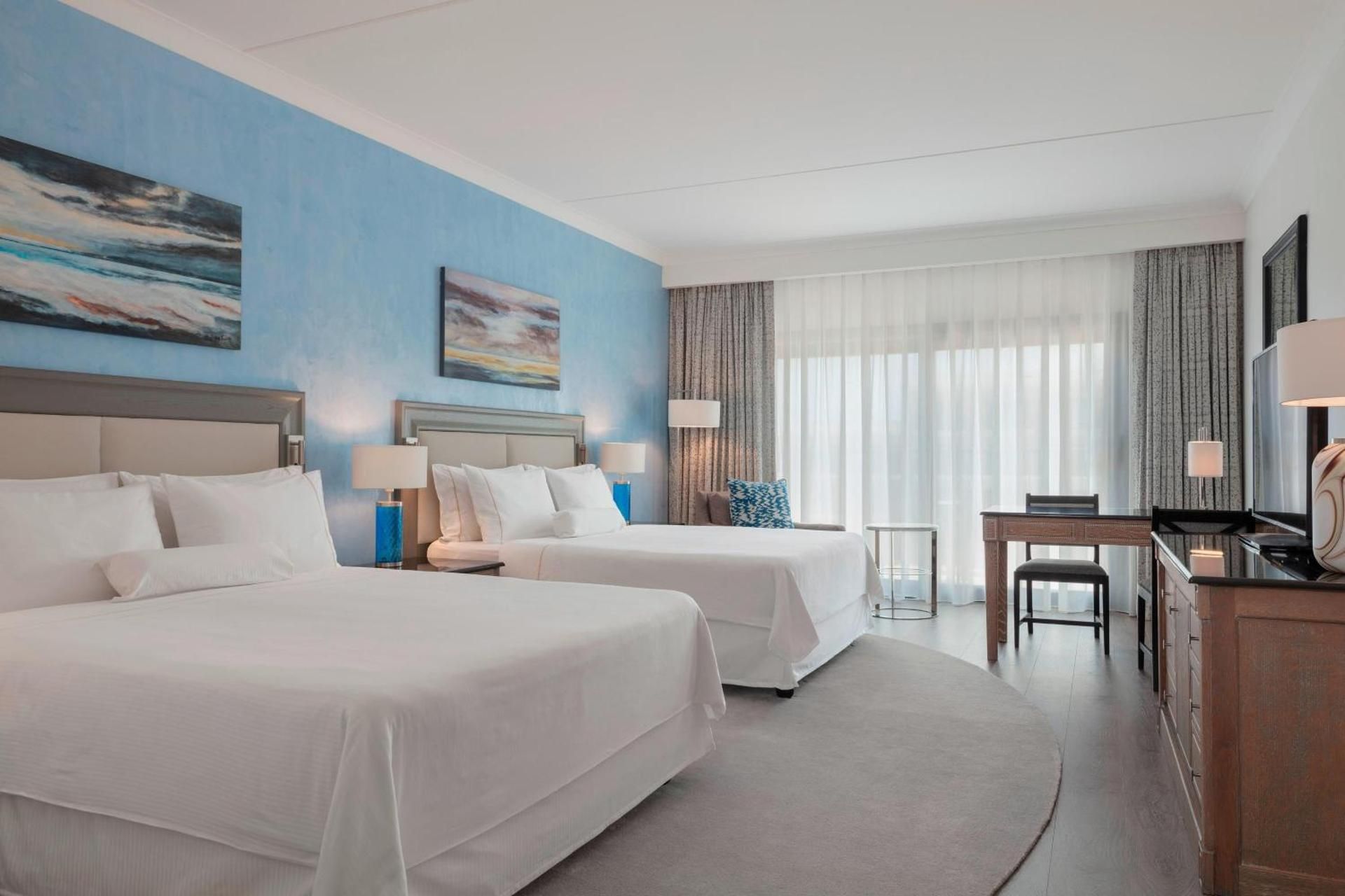 GARDEN VIEW QUEEN, DELUXE GUEST ROOM, 2 QUEEN, GARDEN VIEW, BALCONY