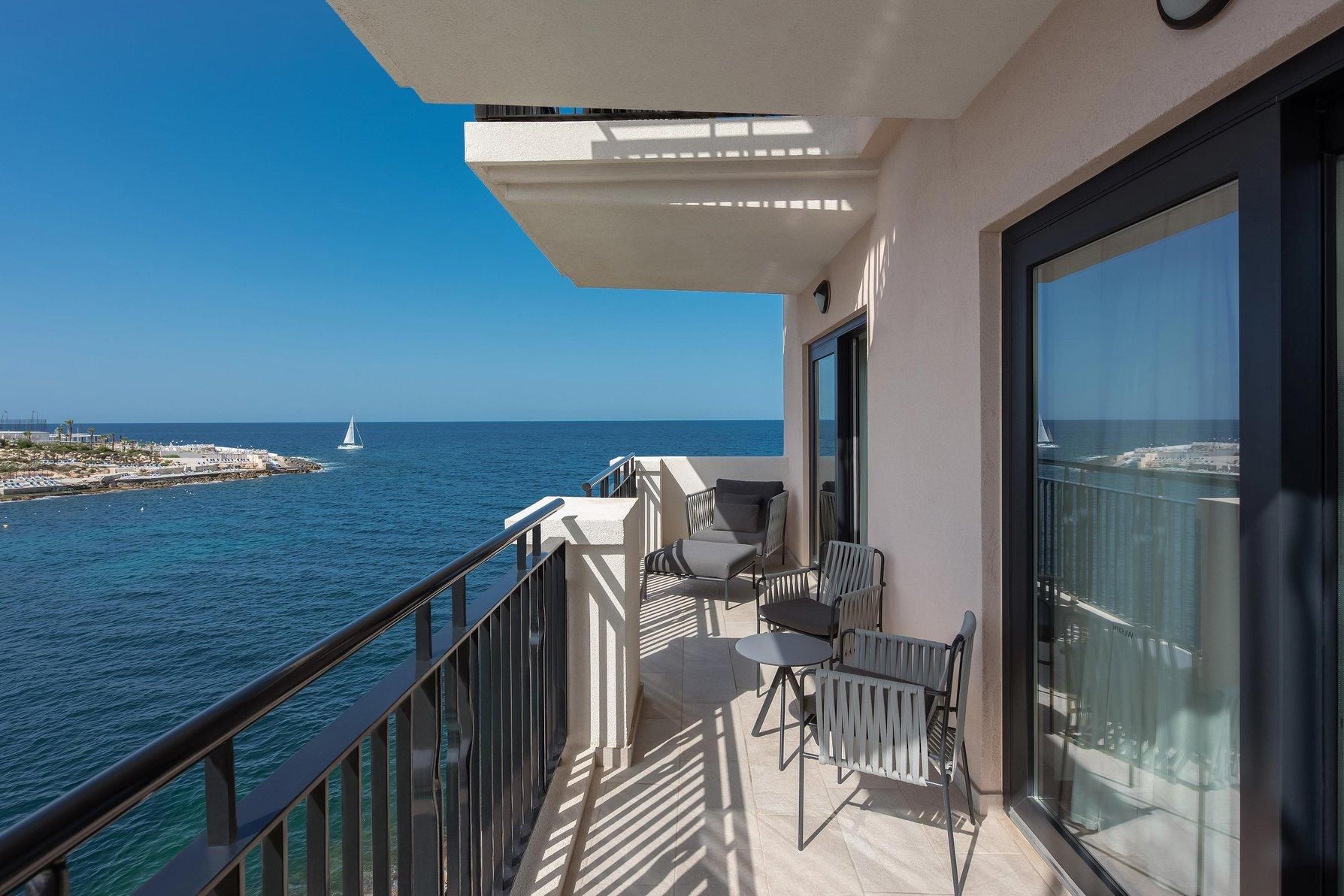Luxury Bay Suite, 1 Bedroom Suite, 1 King, Sofa bed, Sea view, Balcony