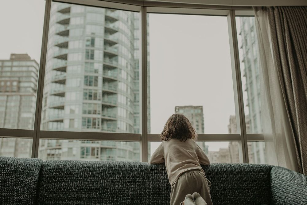 Hilton Vancouver Downtown Suite, 1 Queen Bed, City View (2 Room) 2