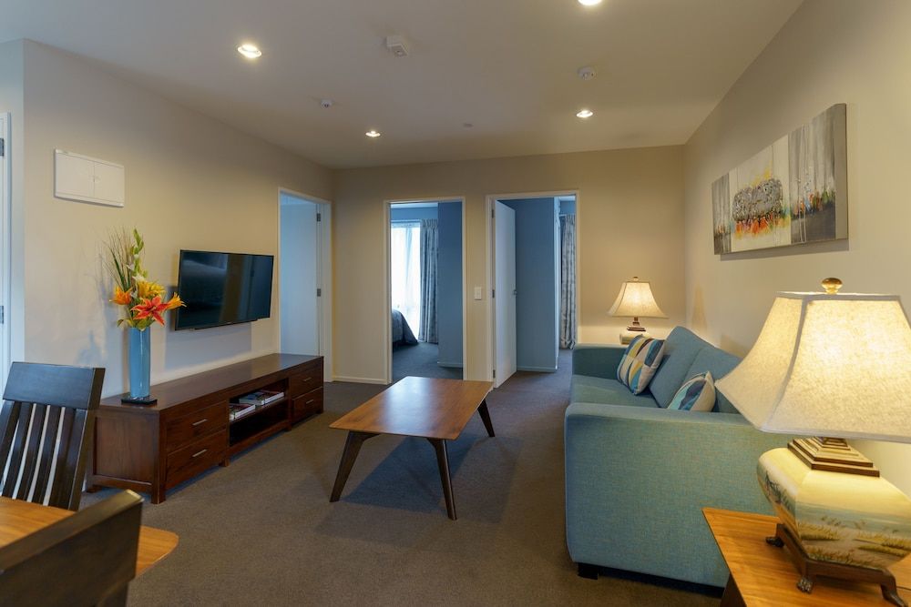 Apartments 118 Deluxe Two Bedroom Apartment 11