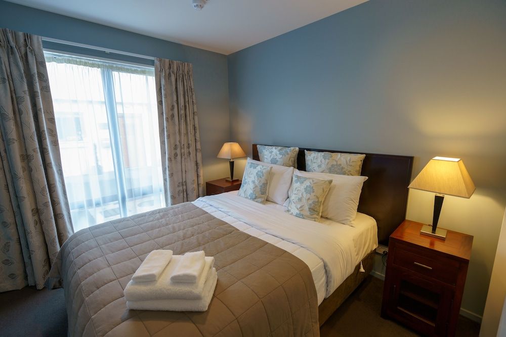 Apartments 118 Superior Two Bedroom Apartment 2