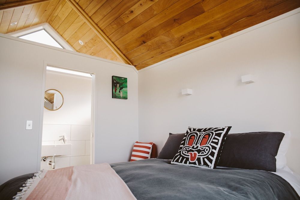 Rabbit Island Huts (with Ensuite)