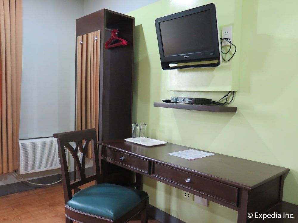 Regency Inn Deluxe Twin Room, 2 Twin Beds (2 single beds) 7