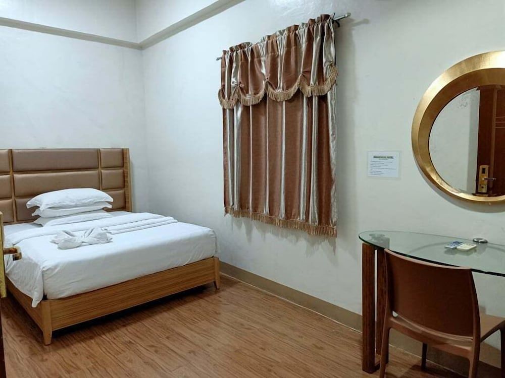 Meaco Hotel - Calbayog Deluxe Room 3