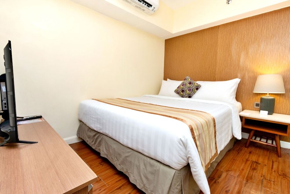 undefined The Ferra Premier by JG 9