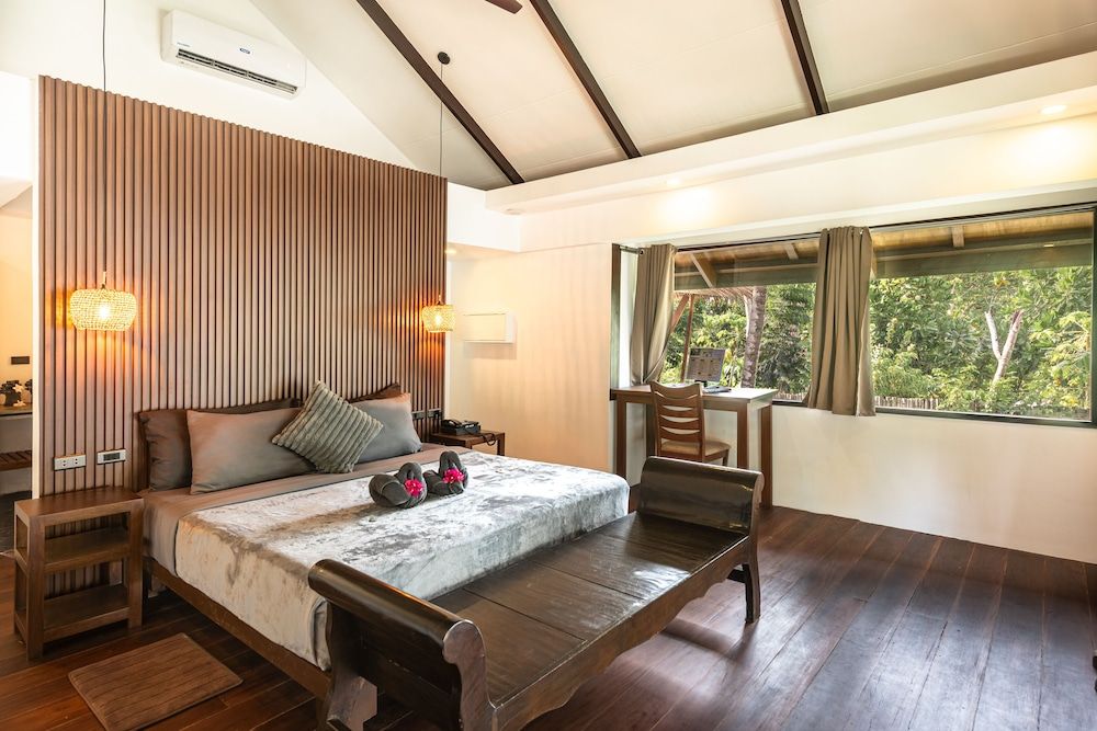 Siargao Island Villas Premier Beach Suite 8
