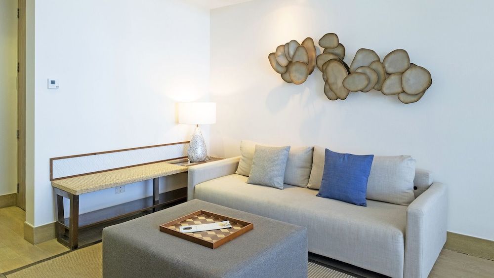 Crimson Resort & Spa Boracay