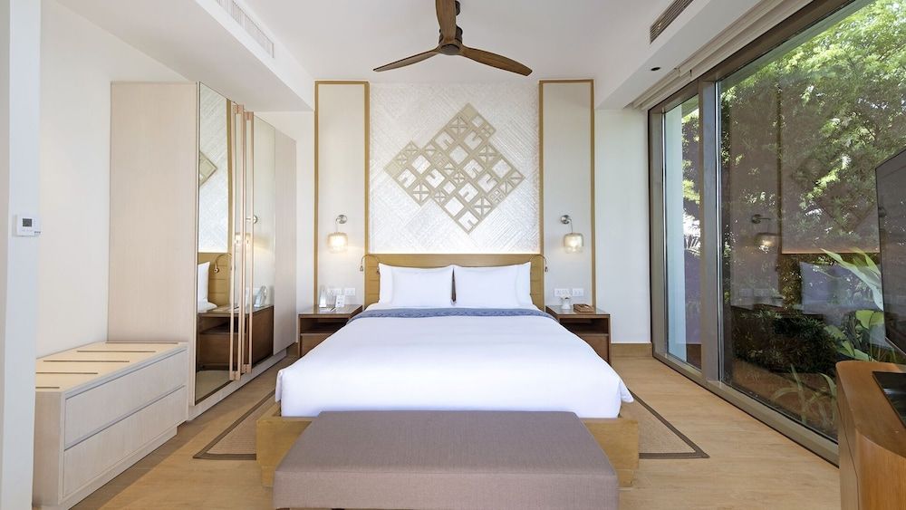 undefined Crimson Resort & Spa Boracay 2