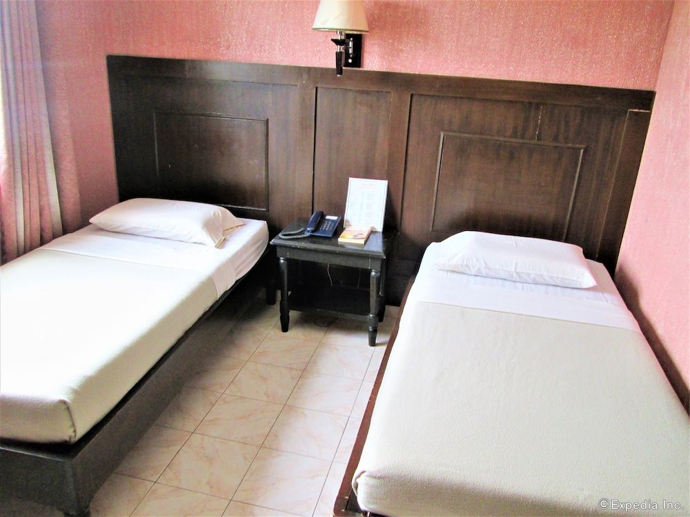 Miami Inn Standard Room 3