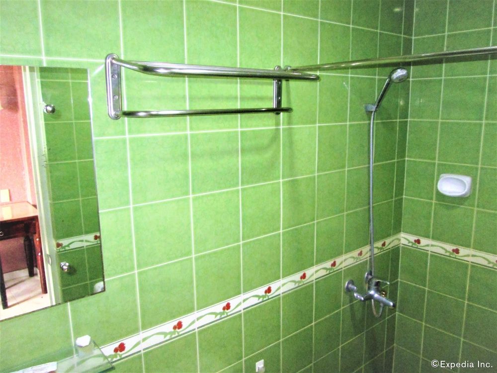 Miami Inn Standard Room 6