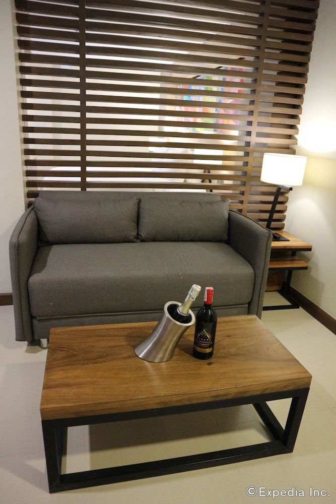 Altabriza Resort Boracay Premier Suite 12