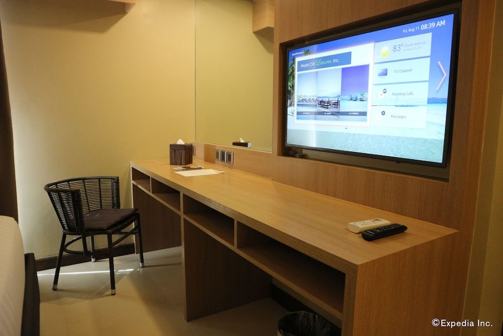 Altabriza Resort Boracay Superior Room 9