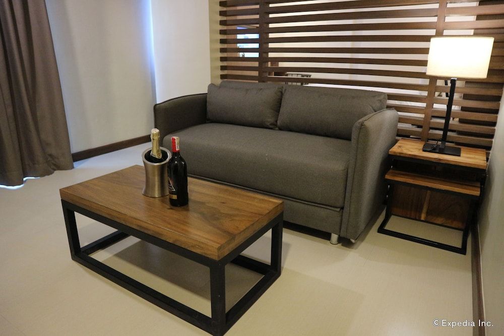 Altabriza Resort Boracay Premier Suite 11