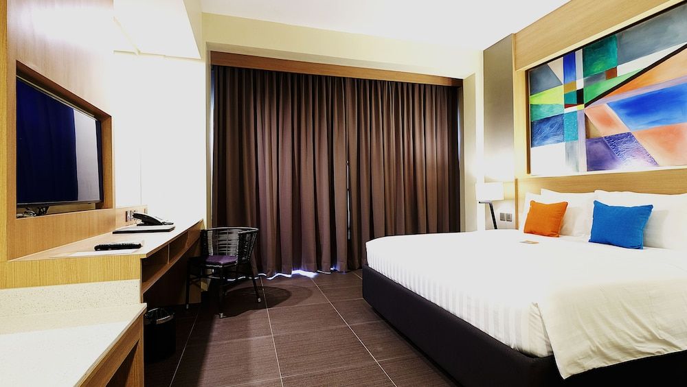 Altabriza Resort Boracay Superior Room 5