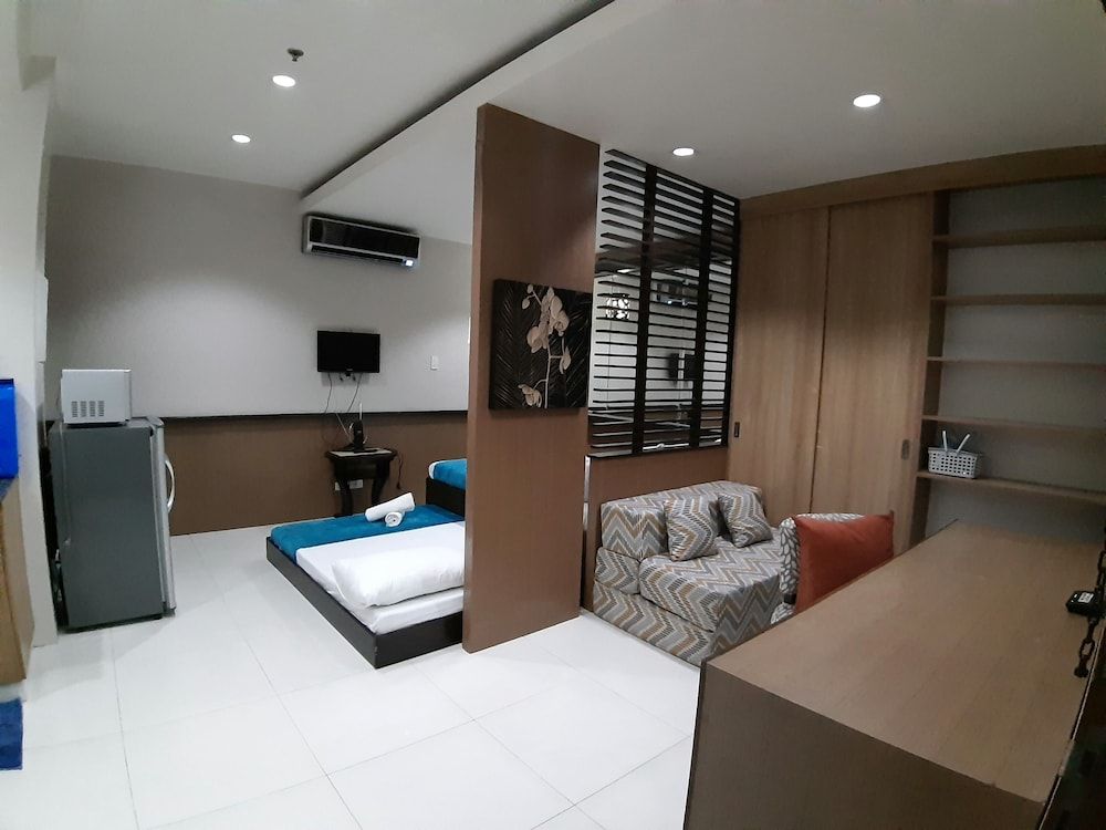 undefined Luxury Loft in Cebu City 9