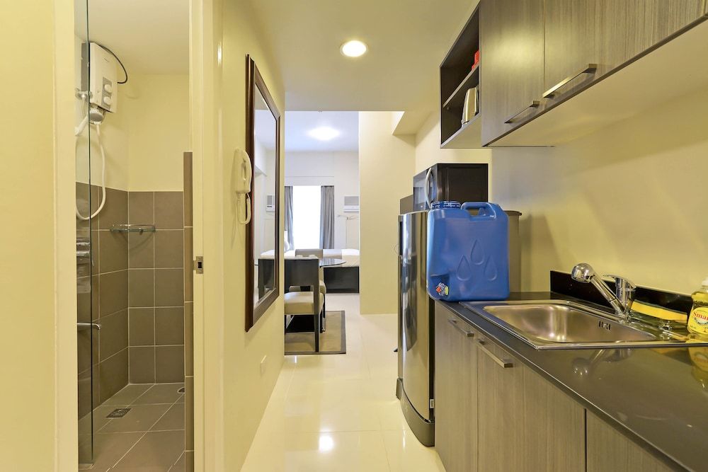 Currency Serviced Suites Studio Room 5