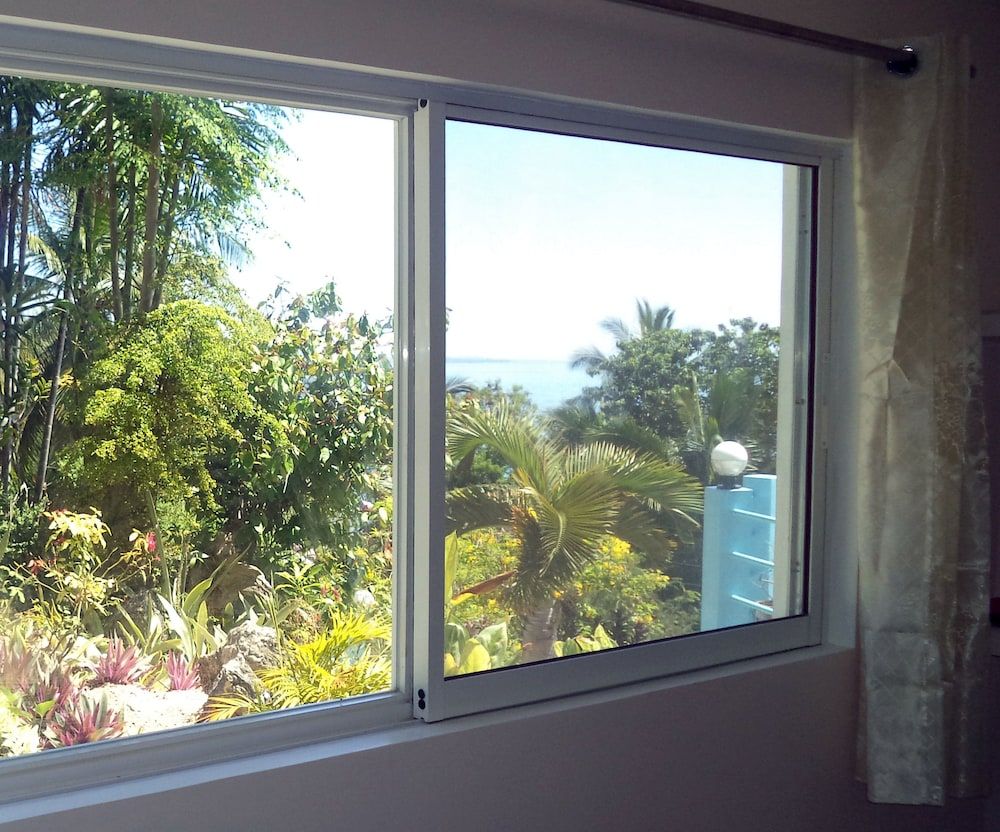 High Steps Pension Side Studio 3