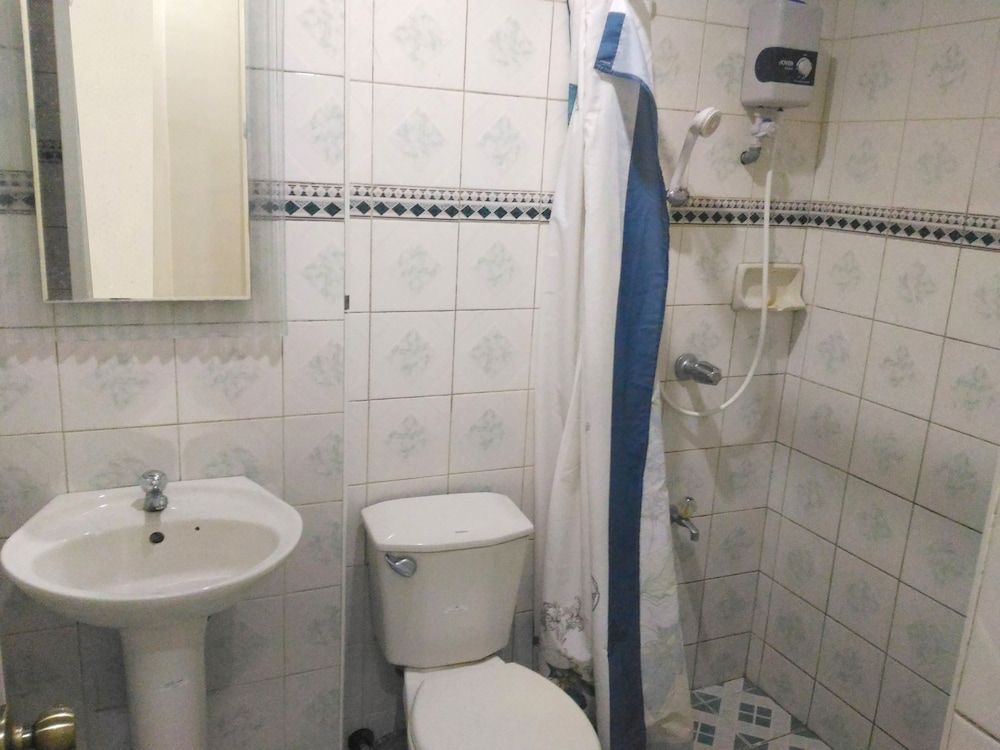 Tubod Flowing Waters Resort Deluxe Double Room 2