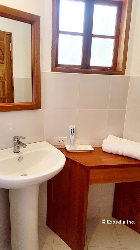 Sea Dream Resorts Standard Double Room, 1 King Bed 4