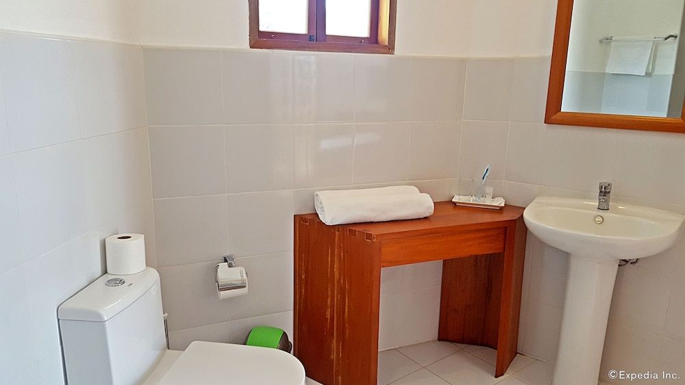 Sea Dream Resorts Standard Double Room, 1 King Bed 3