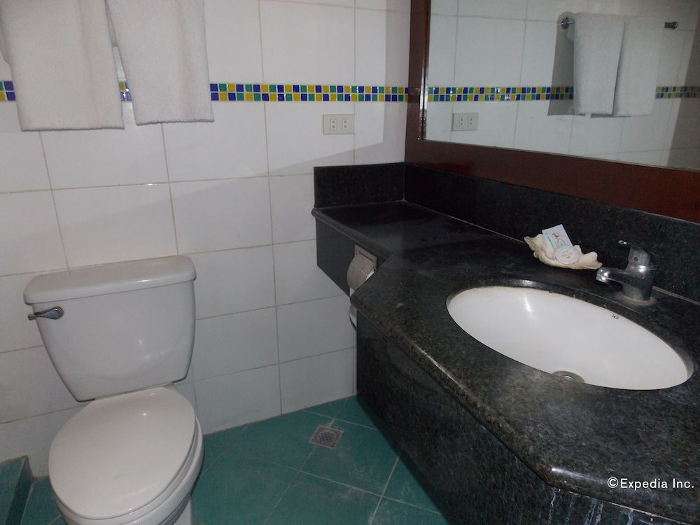 Caribbean Waterpark and Resotel Family Suite 8