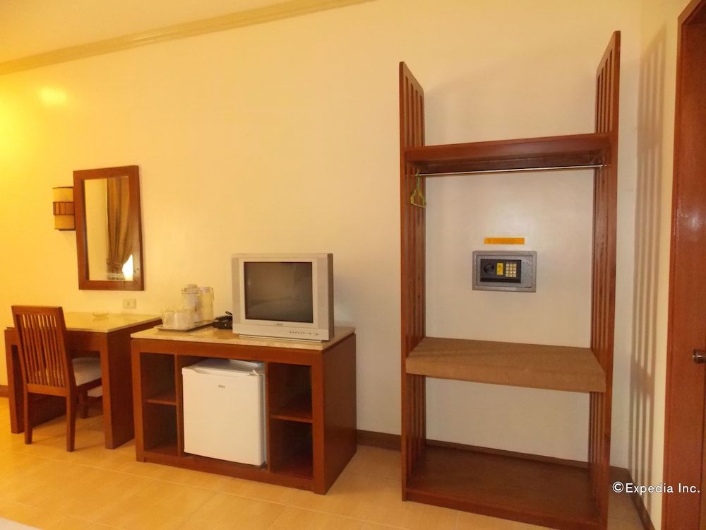 Caribbean Waterpark and Resotel Businessman Suite 9