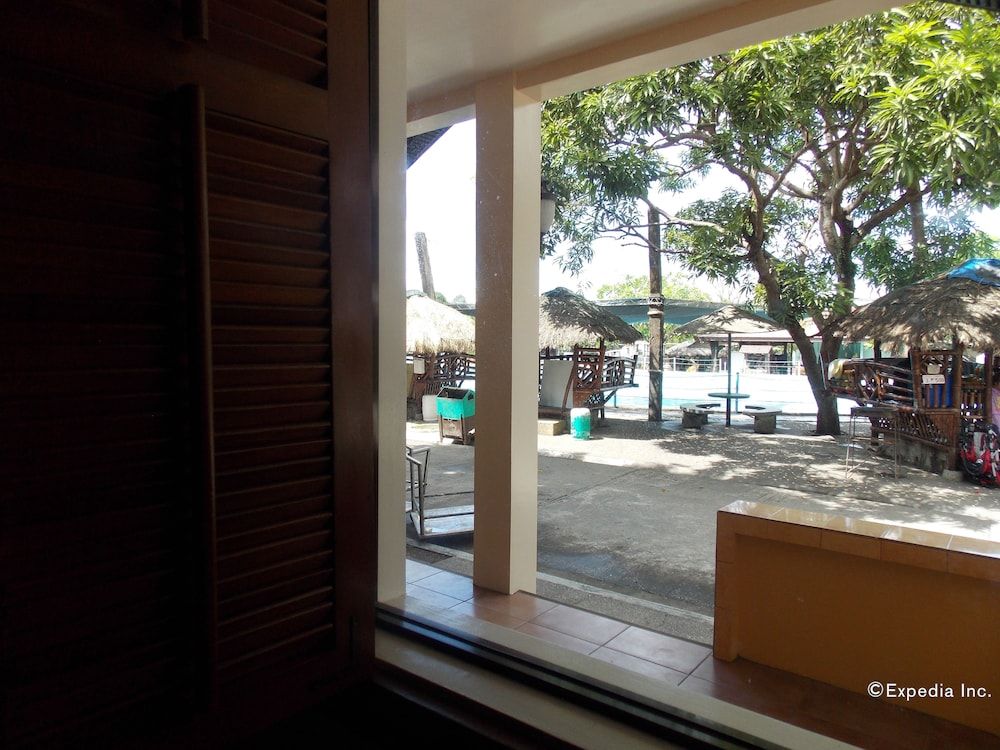 Caribbean Waterpark and Resotel Family Suite 7