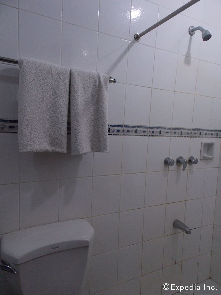 Caribbean Waterpark and Resotel Businessman Suite 7