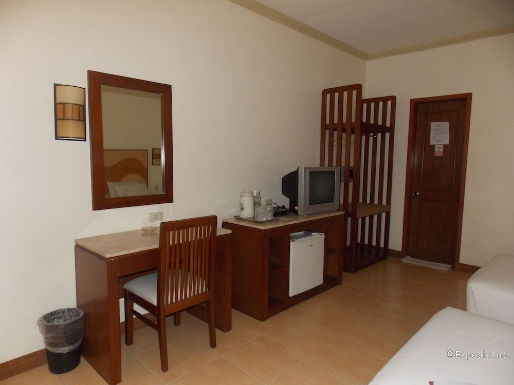 Caribbean Waterpark and Resotel Businessman Suite 11