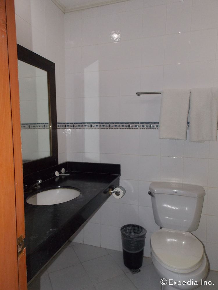 Caribbean Waterpark and Resotel Businessman Suite 5