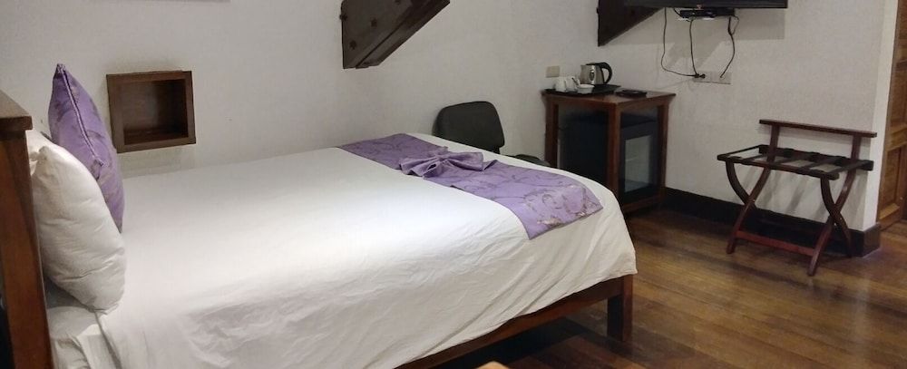 Log Cabin Hotel-Baguio Deluxe M8 2