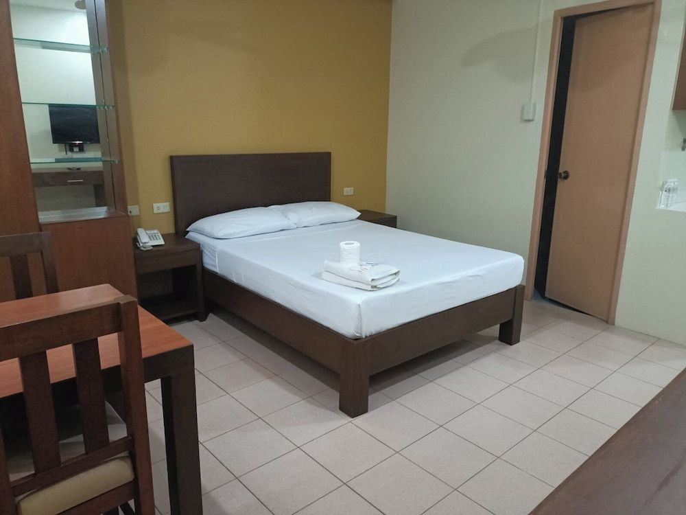 Joyce Apartelle Kalentong Studio 5