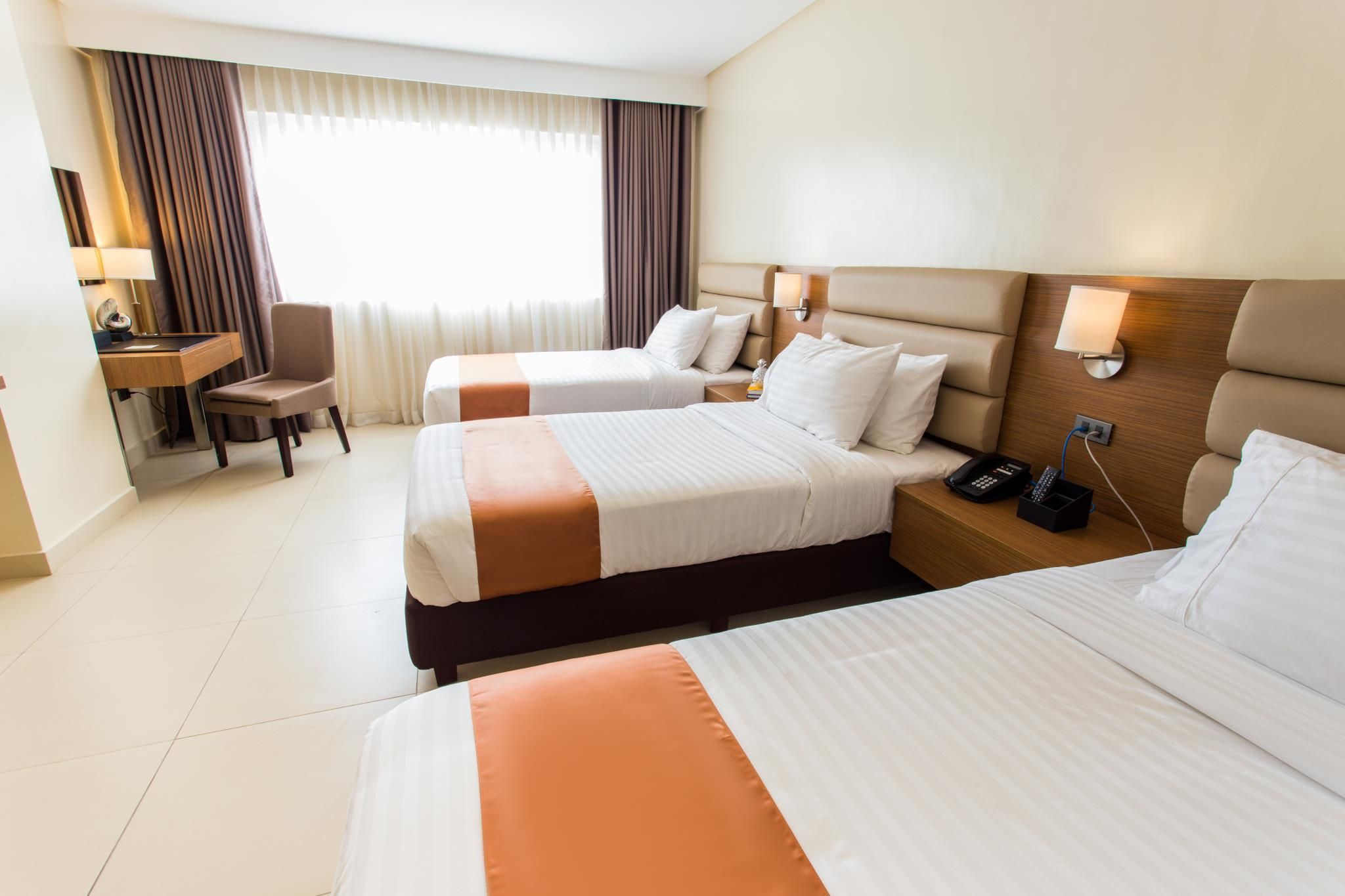 Deluxe Triple - 3 Single Beds Old Tower