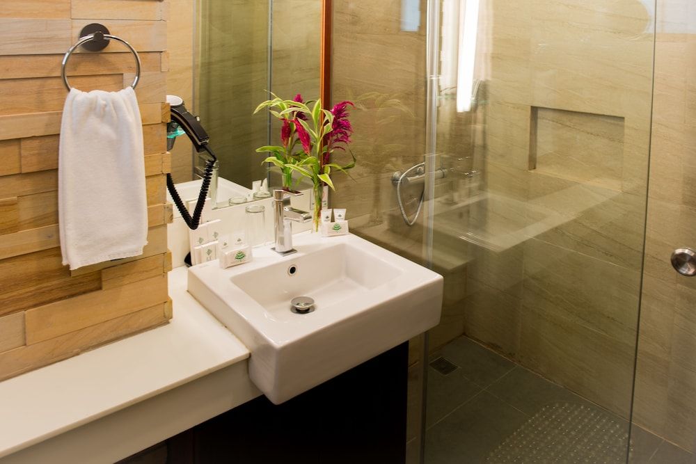 Grand Sierra Pines Baguio Superior Room 5