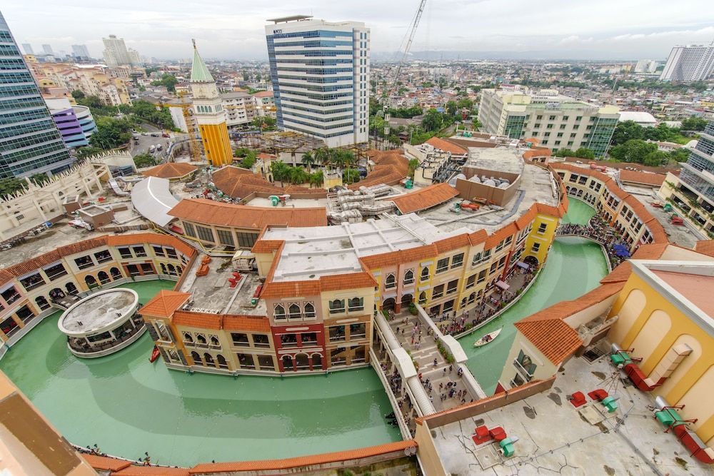 LUXE In Venice - The Venice Residences Family Apartment, 2 Bedrooms, Non Smoking, Canal View 6