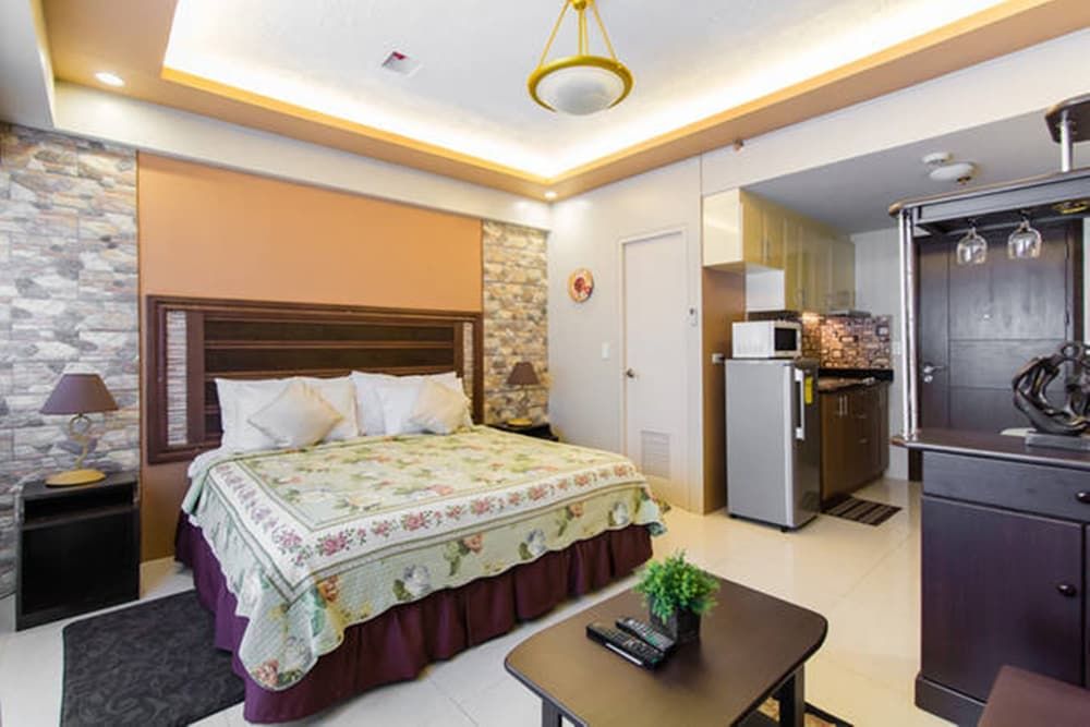 One Palm Tree Villas by SMTL Properties