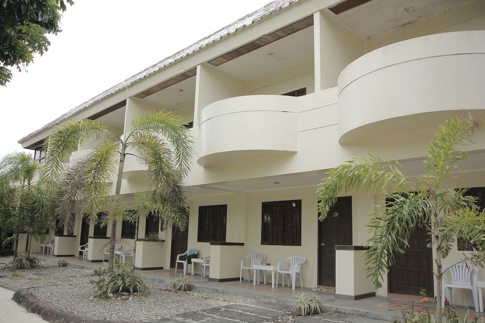 undefined Casa Pilar Beach Resort 4