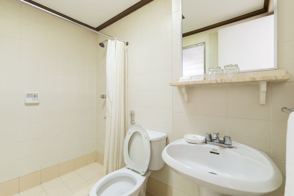 Tropicana Suites One Bedroom Suite 12