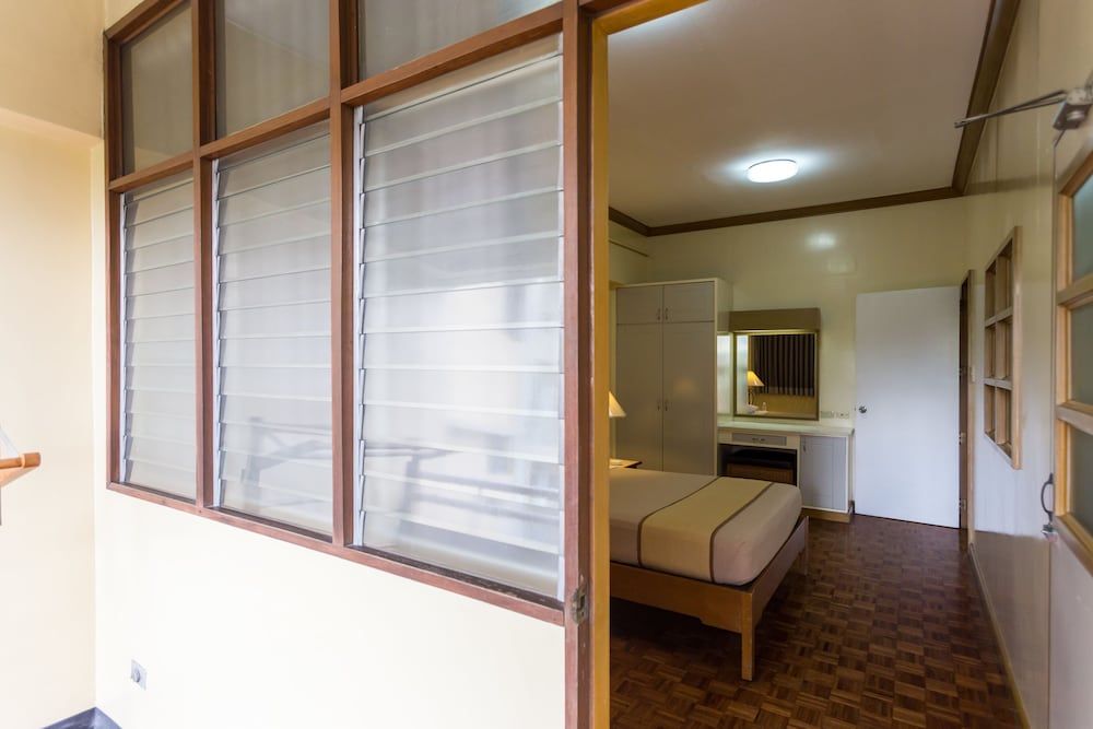 Tropicana Suites One Bedroom Suite 15