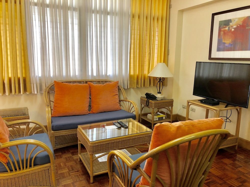 Tropicana Suites One Bedroom Suite 19