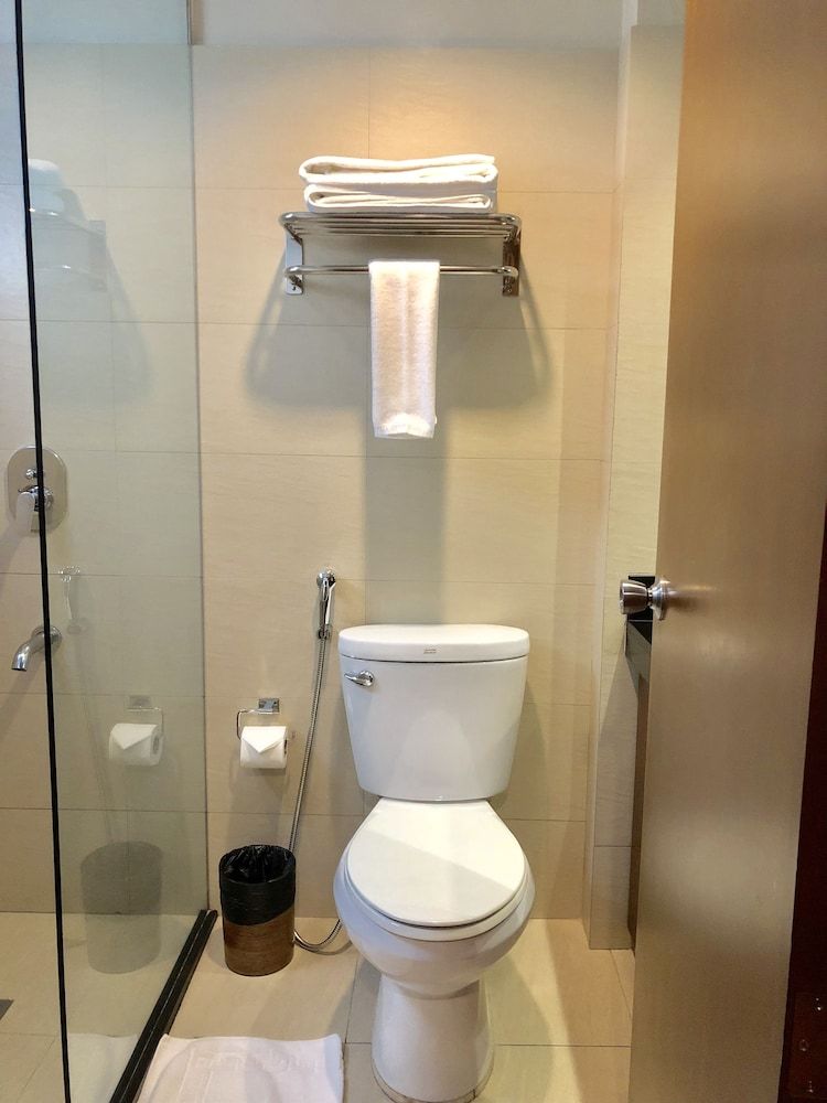 Tropicana Suites Studio 5